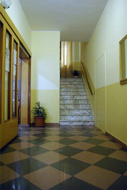 Albergo Tarsia Кастровиллари Экстерьер фото